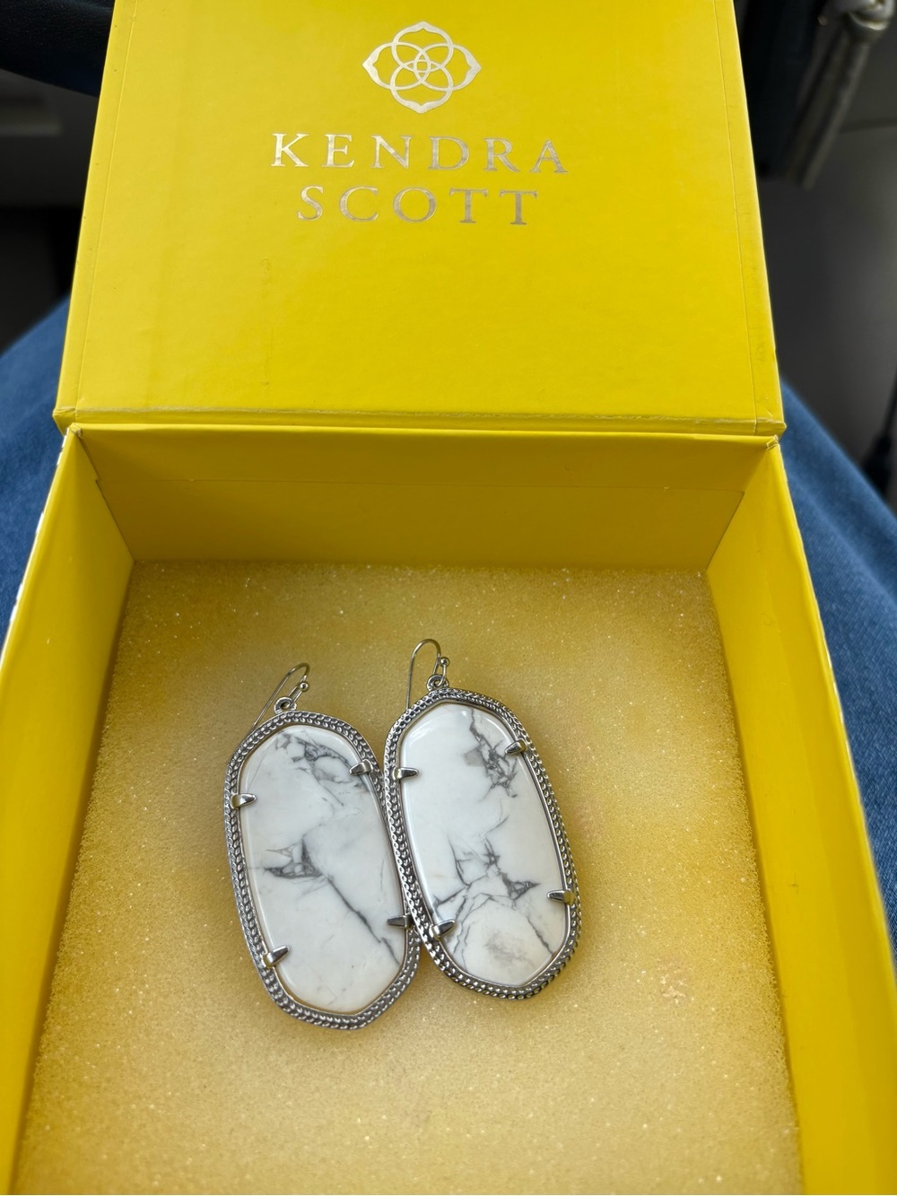 Kendra Scott White Howlite Danielle Earrings in Silver